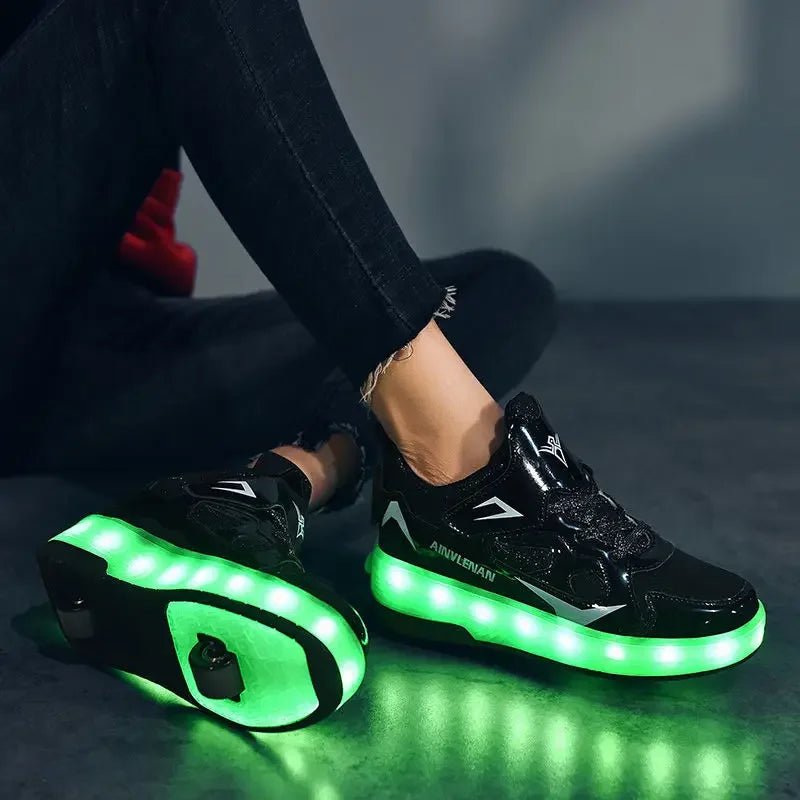 Kids shoes featuring LED lights and rolling wheels, designed with an easy Velcro closure for active play and fun outdoor adventures. 4