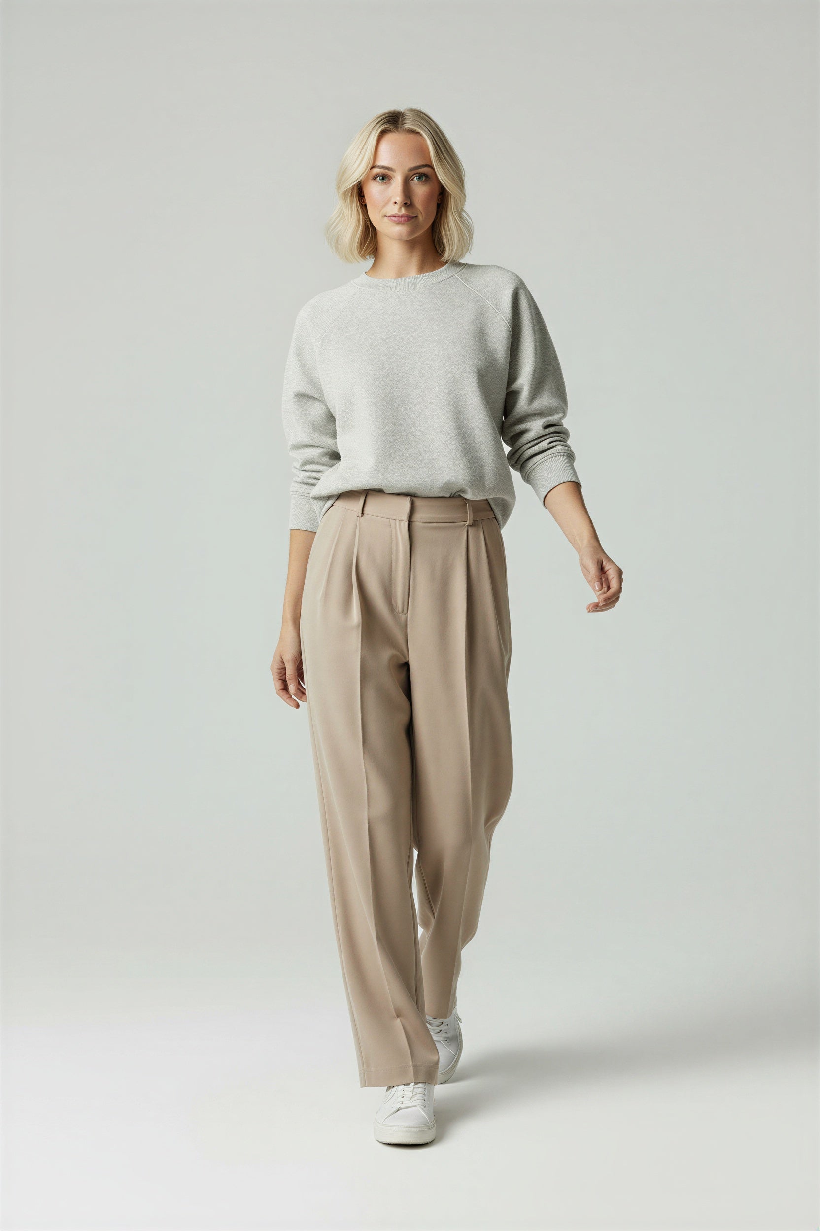 Ladies lounge pants featuring a relaxed fit and made from soft, breathable fabric, perfect for all-season comfort. 5