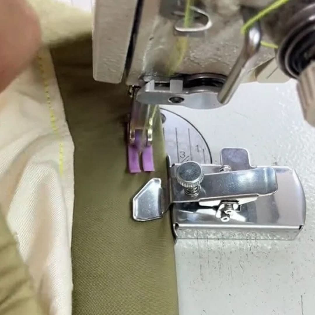 Magnetic Seam Guide for Precise Sewing, made of high-quality stainless steel, featuring universal compatibility for all sewing machines. 2