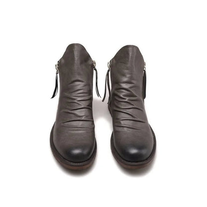Men's Chelsea boots featuring a durable leather design, ideal versatile footwear for both casual and formal occasions. 6