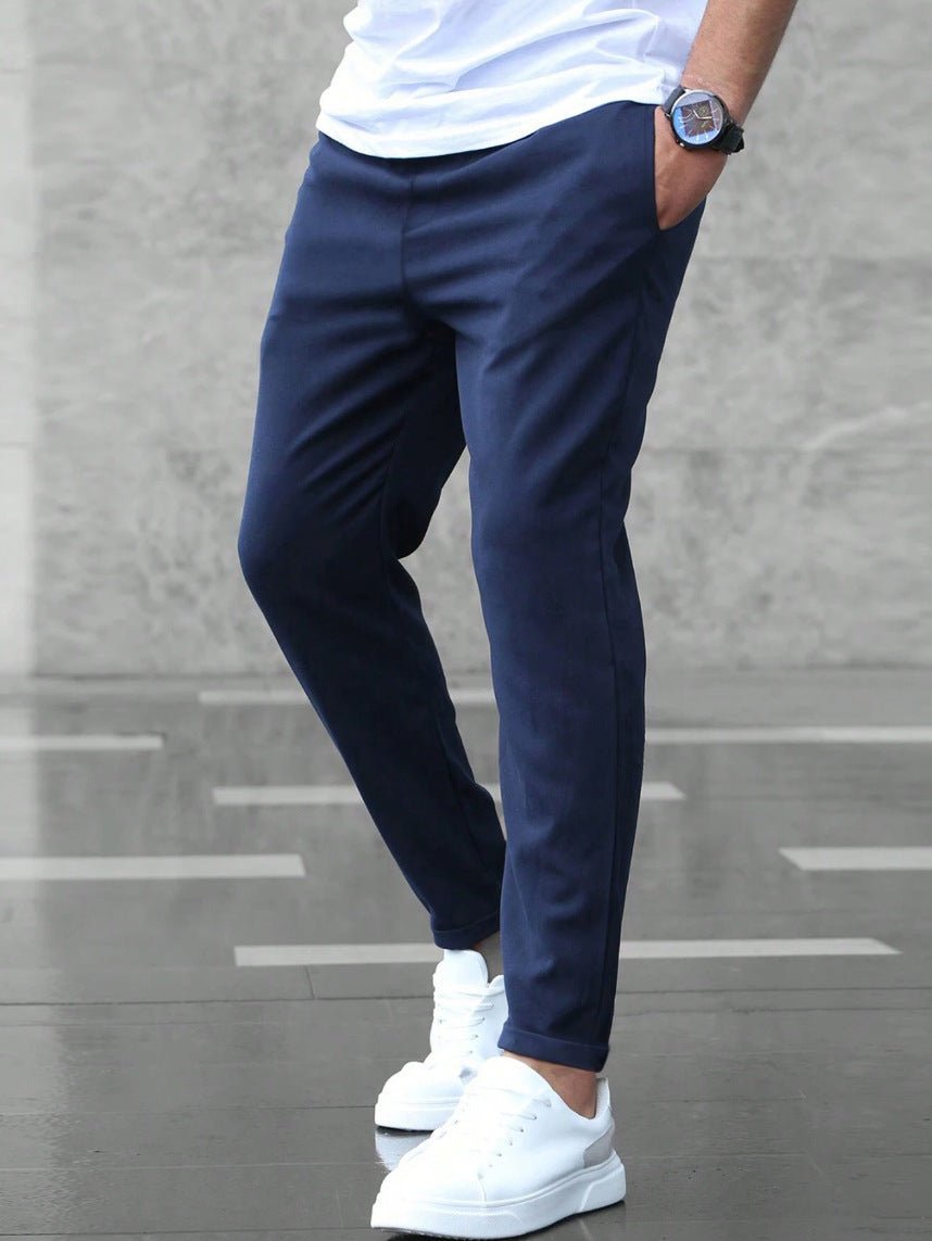 Men's pants featuring an elastic waistband for enhanced comfort, designed for modern everyday wear with a stylish and versatile look. 5