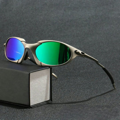 Men's polarized sport sunglasses featuring a lightweight metal frame and UV protection, ideal for outdoor activities and athletic use. 1