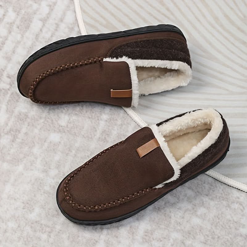 Men's slippers featuring a classic loafer design made with warm synthetic wool, perfect for winter comfort and relaxation. 10