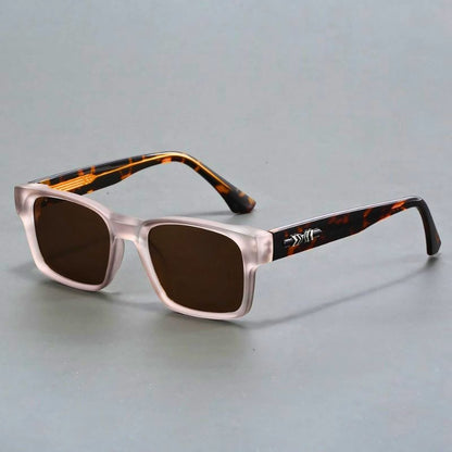 Men's square frame sunglasses featuring anti-reflective gradient lenses and UV400 protection, ideal for stylish sun protection. 4