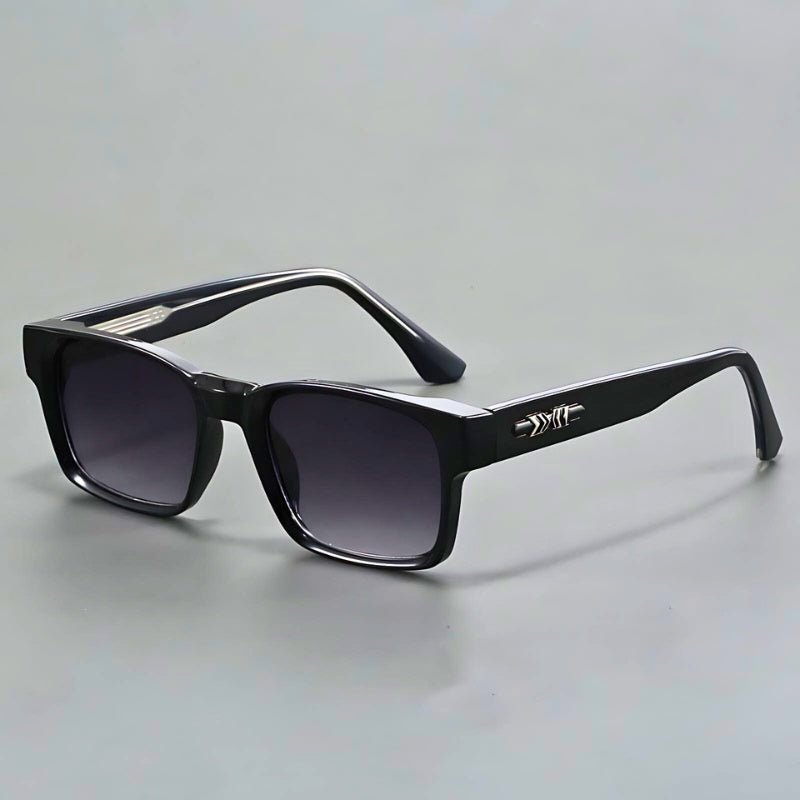 Men's square frame sunglasses featuring anti-reflective gradient lenses and UV400 protection, ideal for stylish sun protection. 2