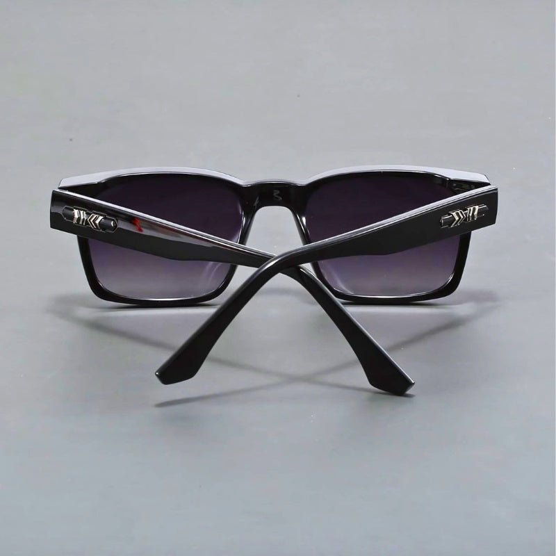 Men's square frame sunglasses featuring anti-reflective gradient lenses and UV400 protection, ideal for stylish sun protection. 6