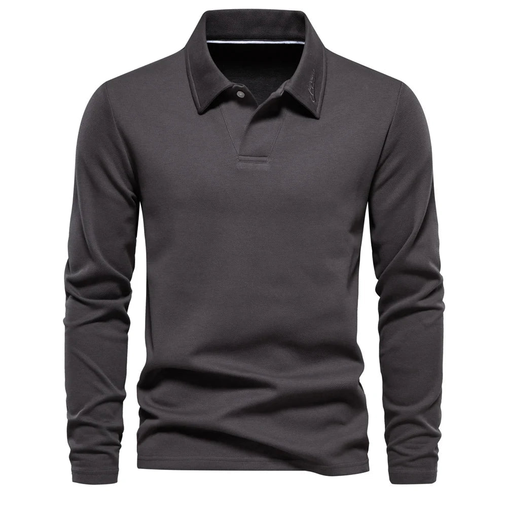 Men's sweater made from soft knit fabric, featuring a modern classic design in an elegant neutral color, ideal for versatile styling in any wardrobe. 7