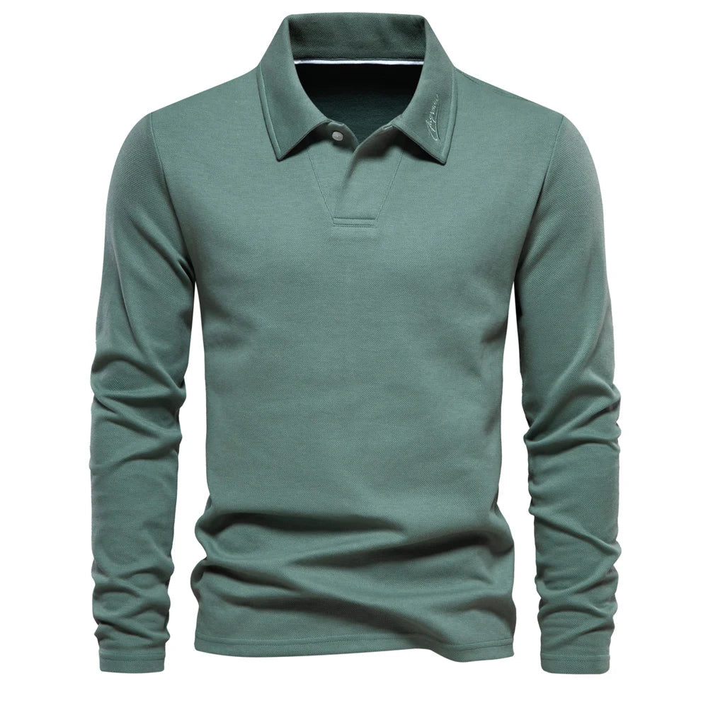 Men's sweater made from soft knit fabric, featuring a modern classic design in an elegant neutral color, ideal for versatile styling in any wardrobe. 6