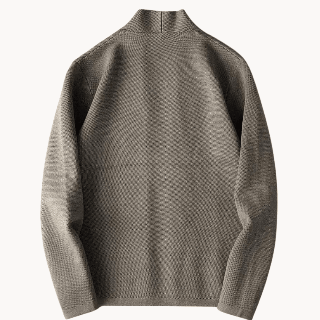 Men's tailored blazer in slim fit, crafted from high-quality fabric, showcasing versatile elegance for formal and casual occasions. 1