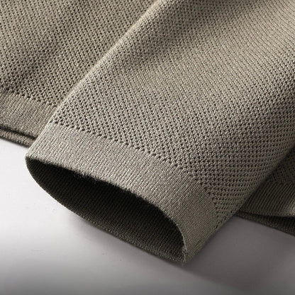 Men's tailored blazer in slim fit, crafted from high-quality fabric, showcasing versatile elegance for formal and casual occasions. 4