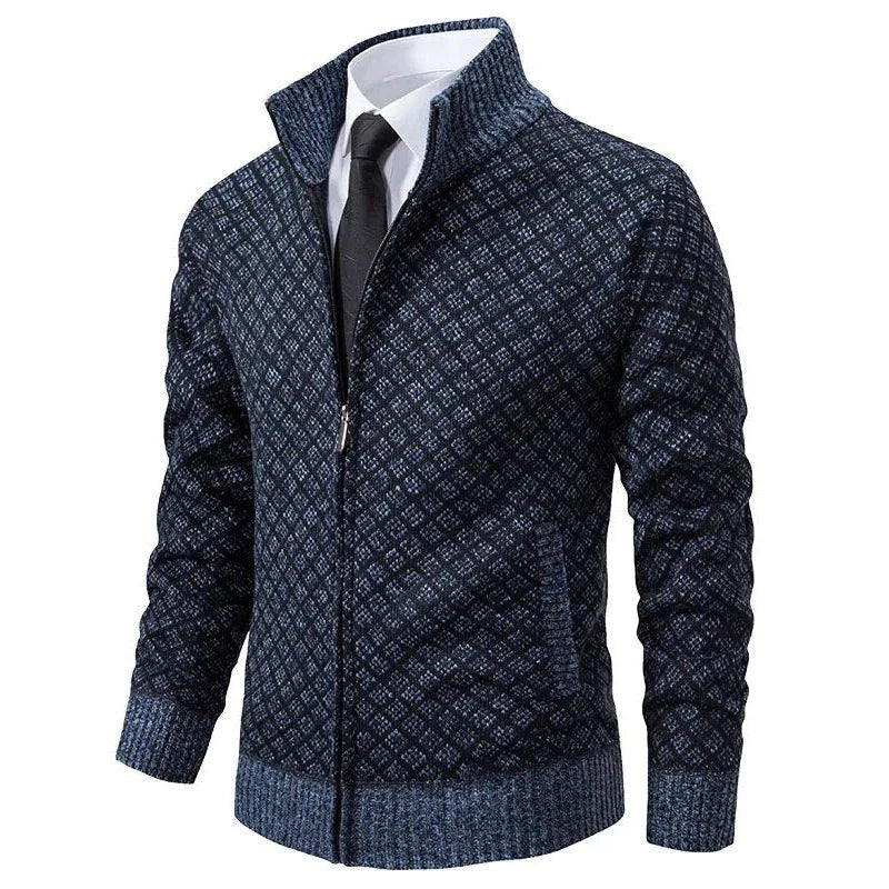 Men's slim fit vest made from breathable fabric, ideal for formal occasions and business attire, showcasing an elegant design and modern style. 2