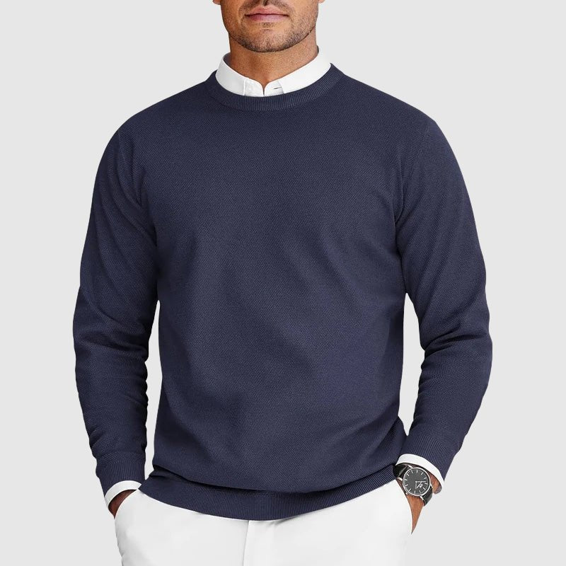 Men's wool sweater in soft, warm knitwear designed for layering, featuring a versatile casual style perfect for various occasions. 4