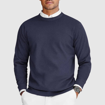 Men's wool sweater in soft, warm knitwear designed for layering, featuring a versatile casual style perfect for various occasions. 4