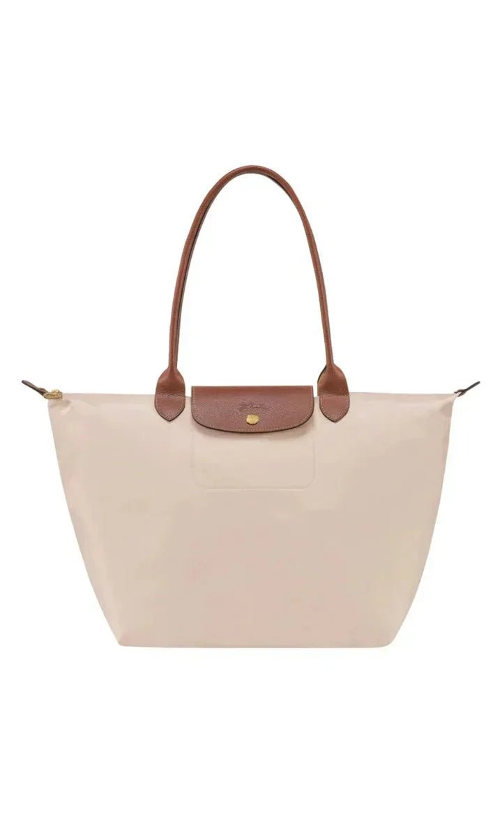 Natural leather handbag featuring a spacious interior, ideal for work and travel, with an elegant design perfect for daily use, dimensions 30cm x 19 6