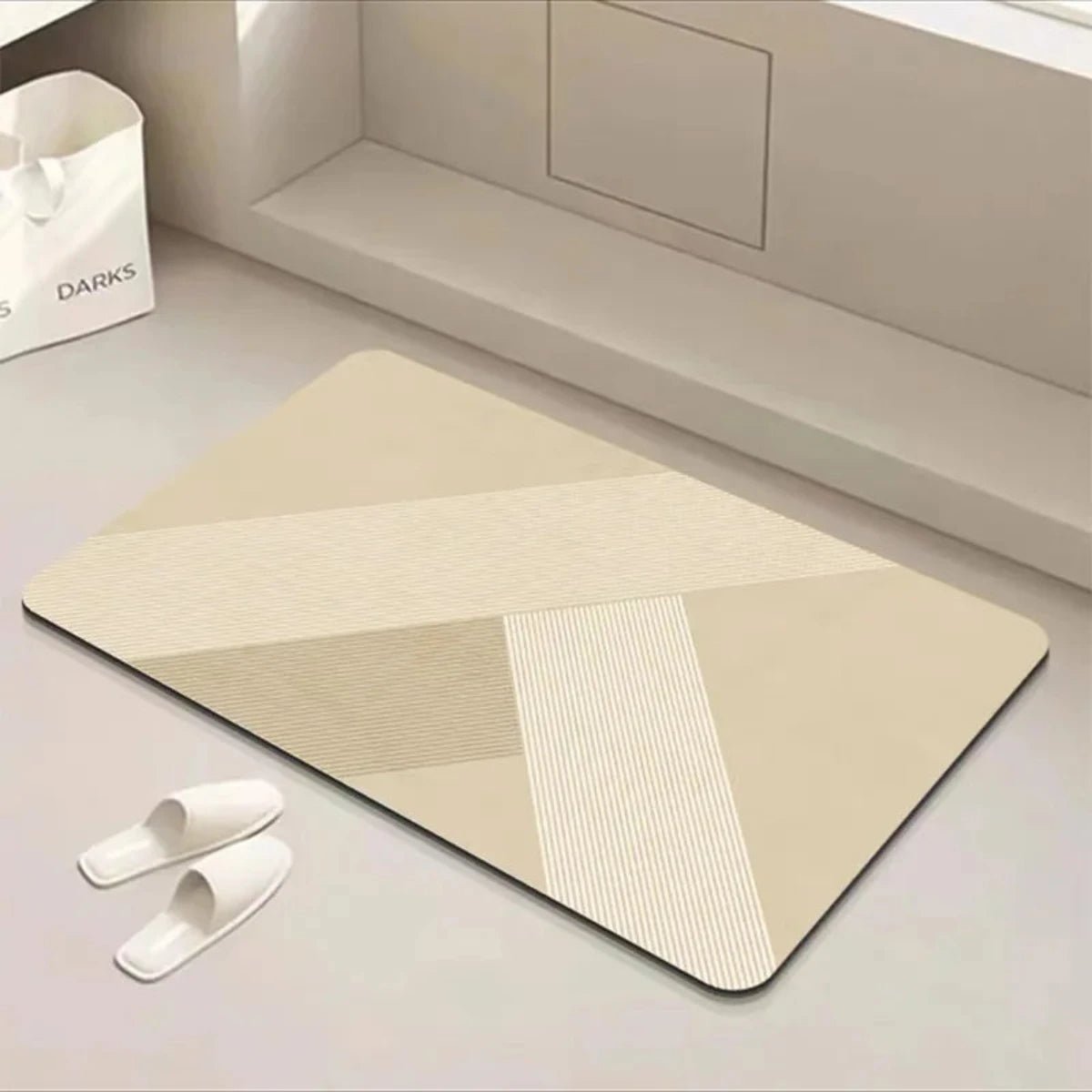 Non-slip bath mat featuring a super absorbent rubber base in an eco-friendly multicolor design, measuring 40x60 cm. 9