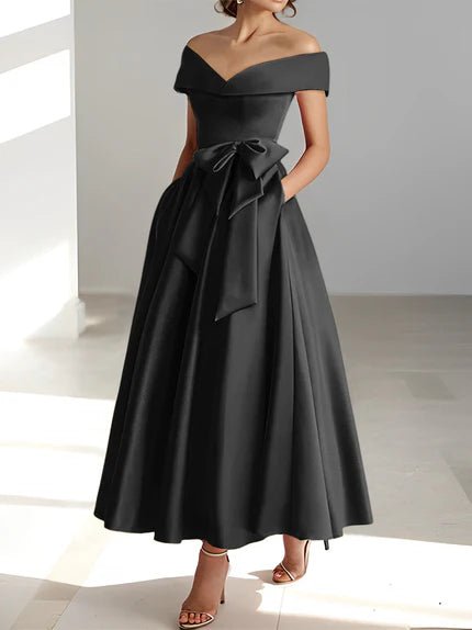 Off-the-Shoulder Mother of the Bride Dress with Pockets – Elegant Satin A-Line Ankle-Length in Champagne