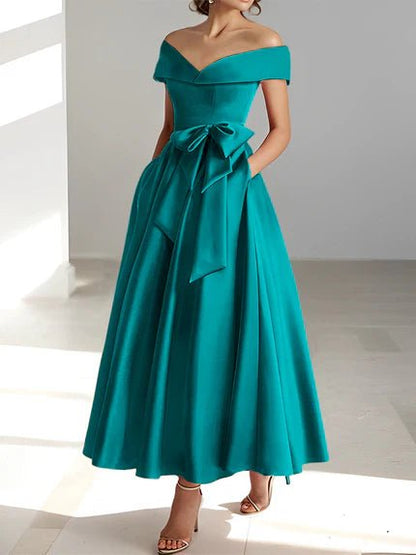 Off-the-Shoulder Mother of the Bride Dress with Pockets – Elegant Satin A-Line Ankle-Length in Champagne