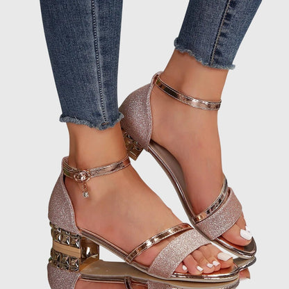 Orthopedic heeled sandals featuring an adjustable closure, designed for comfort with an ergonomic breathable structure, crafted from synthetic leather. 3