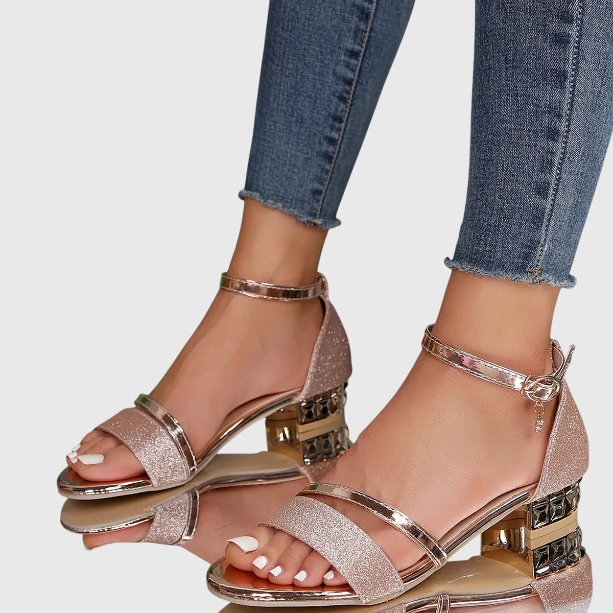 Orthopedic heeled sandals featuring an adjustable closure, designed for comfort with an ergonomic breathable structure, crafted from synthetic leather. 5