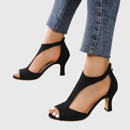 Orthopedic heels featuring a breathable design and stable support for a flexible fit, ideal for all-day comfort and foot health. 5
