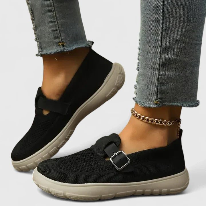 Orthopedic loafers for women featuring ergonomic arch support and cushioned soles, designed in a modern minimalist style for comfort and support. 1