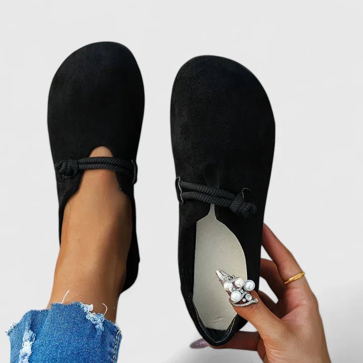 Lightweight and breathable orthopedic loafers featuring arch support, perfect for summer wear, providing comfort and style for everyday activities. 3
