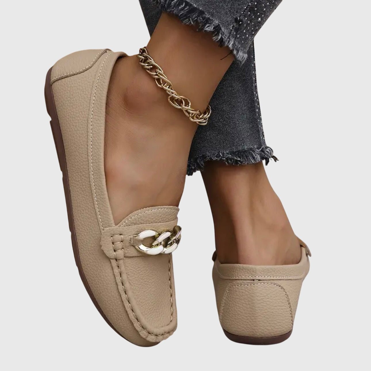 Orthopedic loafers featuring a cushioned insole and anti-slip sole, designed with a timeless style and elegant gold-chain detail. 6