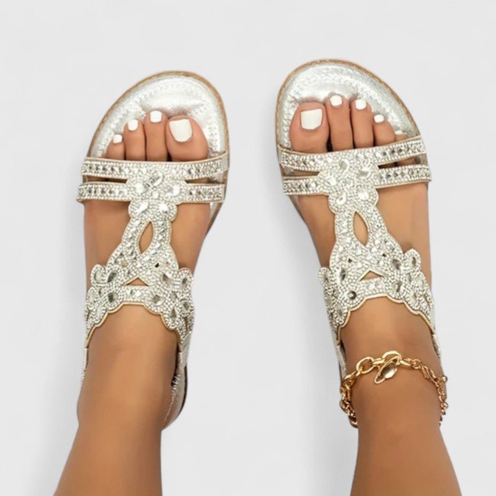 Lightweight orthopedic sandals featuring a stability sole and a breathable design, ideal for comfortable slip-on wear. 8