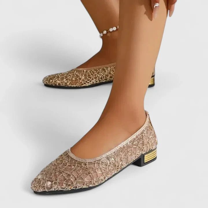 Orthopedic shoes featuring a non-slip sole and breathable design, ideal for all-day comfort and lightweight support. 2