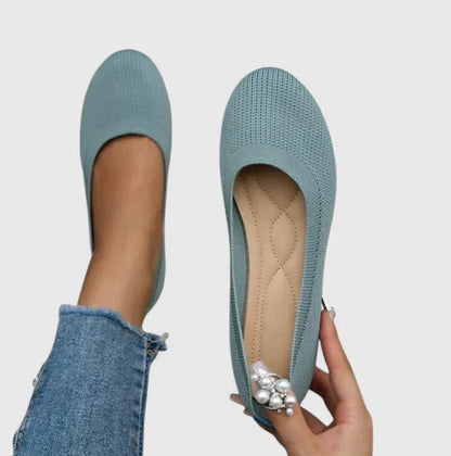 Orthopedic slip-on women's shoes featuring a cushioned footbed for lightweight comfort, perfect for daily wear and supportive footwear. 6
