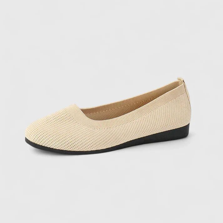 Orthopedic slip-on women's shoes featuring a cushioned footbed for lightweight comfort, perfect for daily wear and supportive footwear. 1