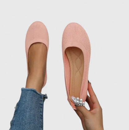 Orthopedic slip-on women's shoes featuring a cushioned footbed for lightweight comfort, perfect for daily wear and supportive footwear. 3