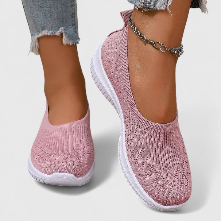Orthopedic slip-on women's shoes featuring a shock-absorbing design and a comfortable minimalist style, perfect for everyday wear. 5
