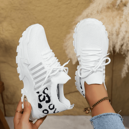 Orthopedic sneakers featuring arch support, shock-absorbing soles, and a wide toe box for ultimate comfort and foot health. 8