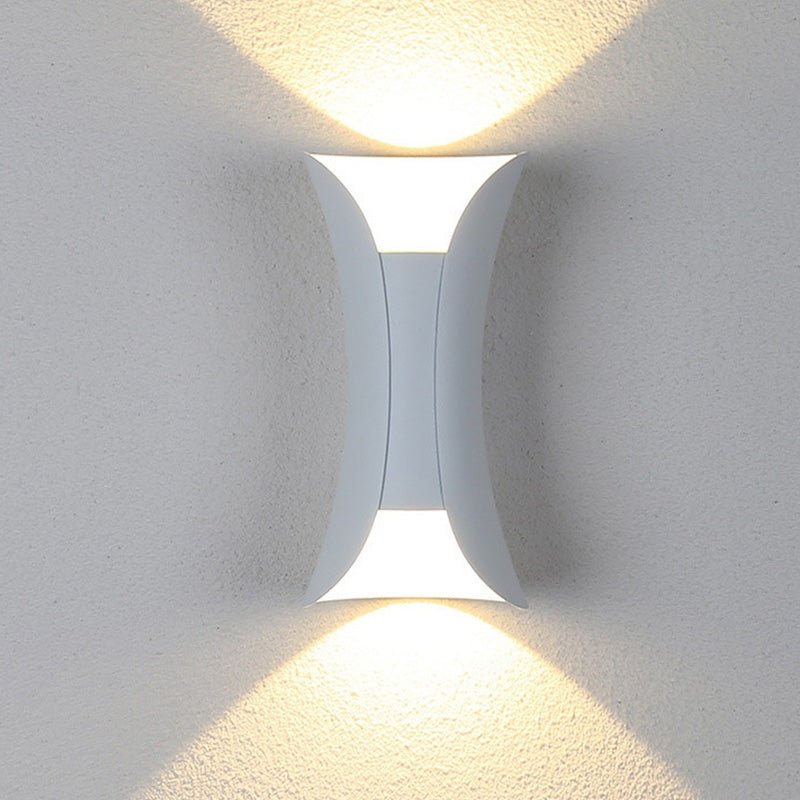 Outdoor wall lamp featuring a sleek curved design, dual LED emission, and a weather-resistant IP65 rating, ideal for enhancing exterior lighting in gardens and patios 9