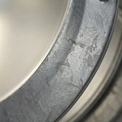 Outdoor wall lamp made of galvanized steel, featuring a weatherproof design and a dimming function, ideal for enhancing outdoor spaces with adjustable lighting. 2