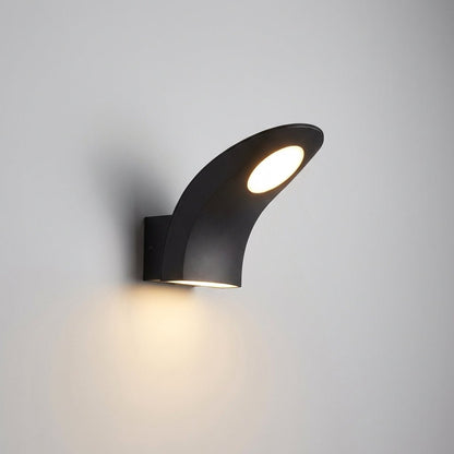 Outdoor wall lamp featuring energy-efficient LED lighting, crafted from black aluminum for weather resistance, perfect for illuminating entryways and patios. 5