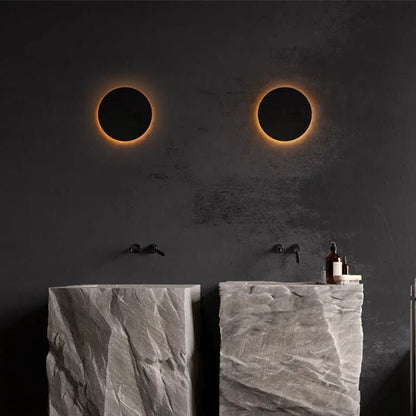 Modern outdoor wall lamp featuring up and down lighting, crafted from weatherproof metal for durable exterior use. 5
