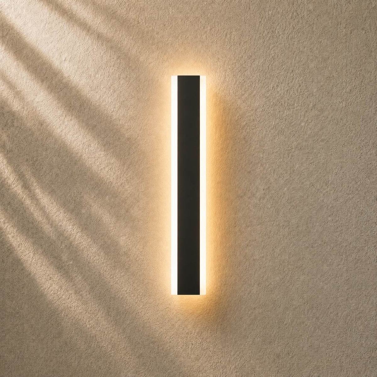 Outdoor wall light featuring a sleek, modern design with dimmable LED functionality and a waterproof aluminum construction, perfect for illuminating patios and gardens. 1