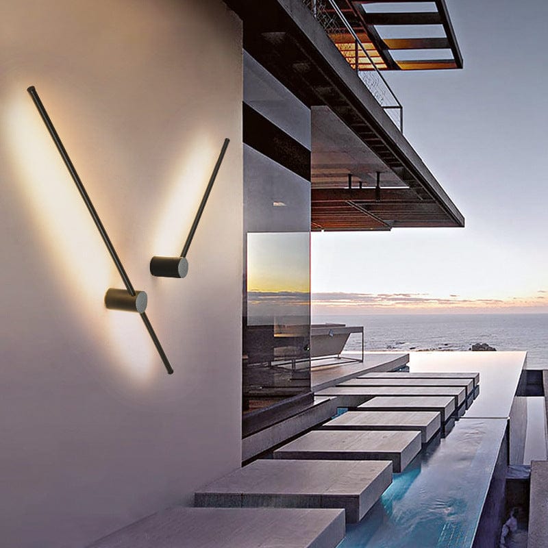 Modern aluminum outdoor wall light with weatherproof design, featuring energy-efficient LED technology, perfect for illuminating gardens and patios. 1