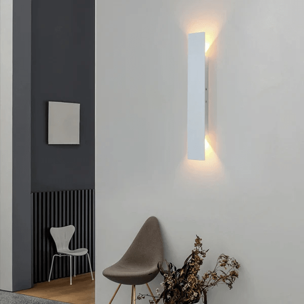 Outdoor wall lights featuring a waterproof aluminum construction and a minimalist design, showcasing a stylish bidirectional glow for enhanced outdoor ambiance. 9