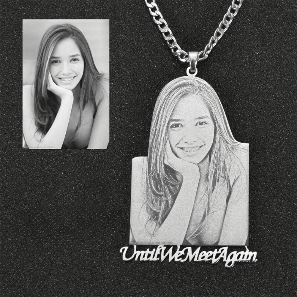 Personalized stainless steel vintage style photo pendant necklace with custom engraving, showcasing a unique, heartfelt gift for loved ones. 2