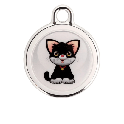 Pet GPS Tracker for dogs and cats featuring real-time location tracking, sound alert, and a waterproof design for outdoor use. 5