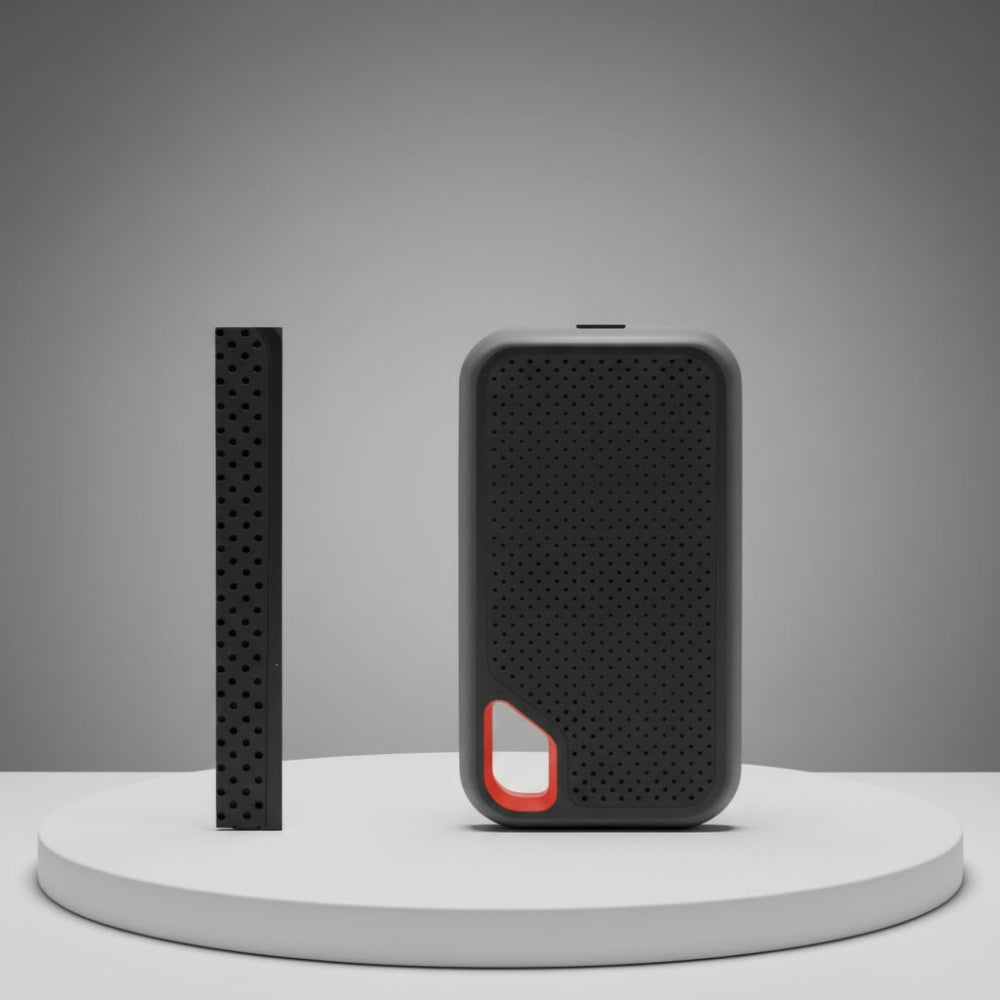 Portable External SSD Drive with High-Speed Type-C Interface, featuring a durable aluminum alloy design and offering up to 256TB of storage capacity. 4