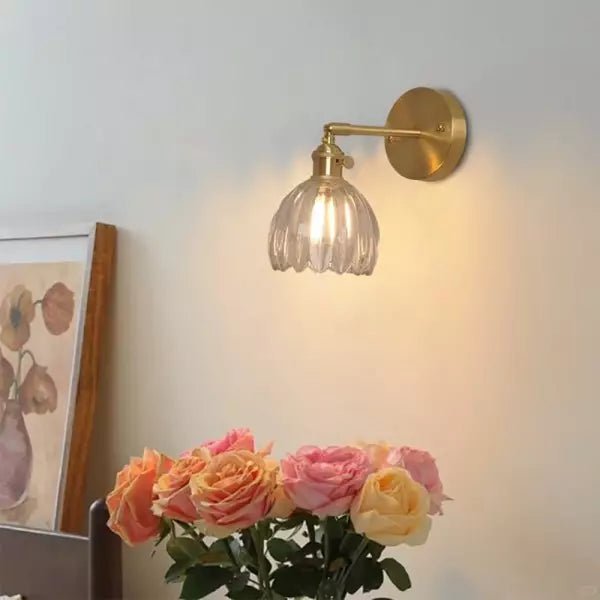 Retro wall lamp featuring a tulip glass shade, designed as a metal wall sconce to enhance cozy atmospheres in living spaces. 2