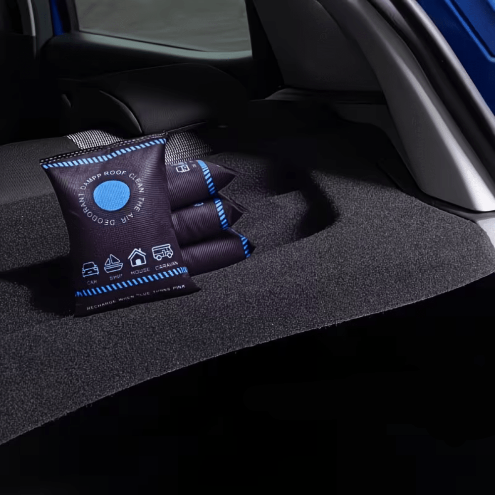Reusable car dehumidifier bags designed for moisture absorption, featuring a leak-proof design and no electricity needed, ideal for vehicles and storage use. 1