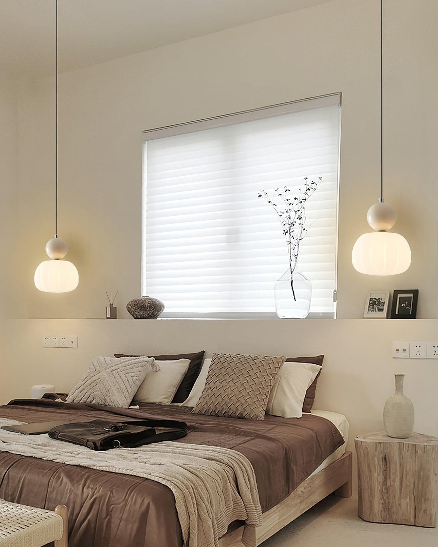 Scandinavian hanging lamp featuring a sleek metal and acrylic design, with adjustable LED light, perfect for modern interior spaces. 5