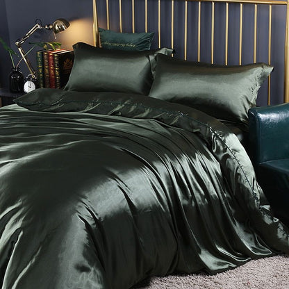 Silk bedding set featuring thermoregulatory properties for luxurious year-round comfort, designed for a restful sleep experience. 5