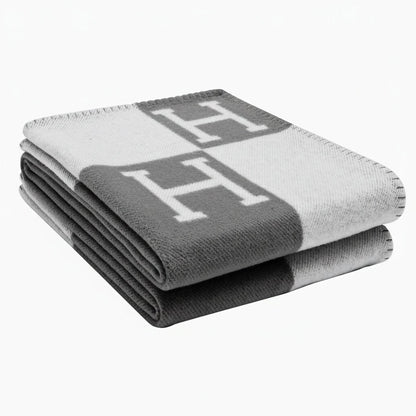 Soft throw blanket featuring a modern design, perfect for adding a cozy touch to any home decor, lightweight and ideal for snuggling up on the couch. 4