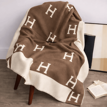 Soft throw blanket featuring a modern design, perfect for adding a cozy touch to any home decor, lightweight and ideal for snuggling up on the couch. 7